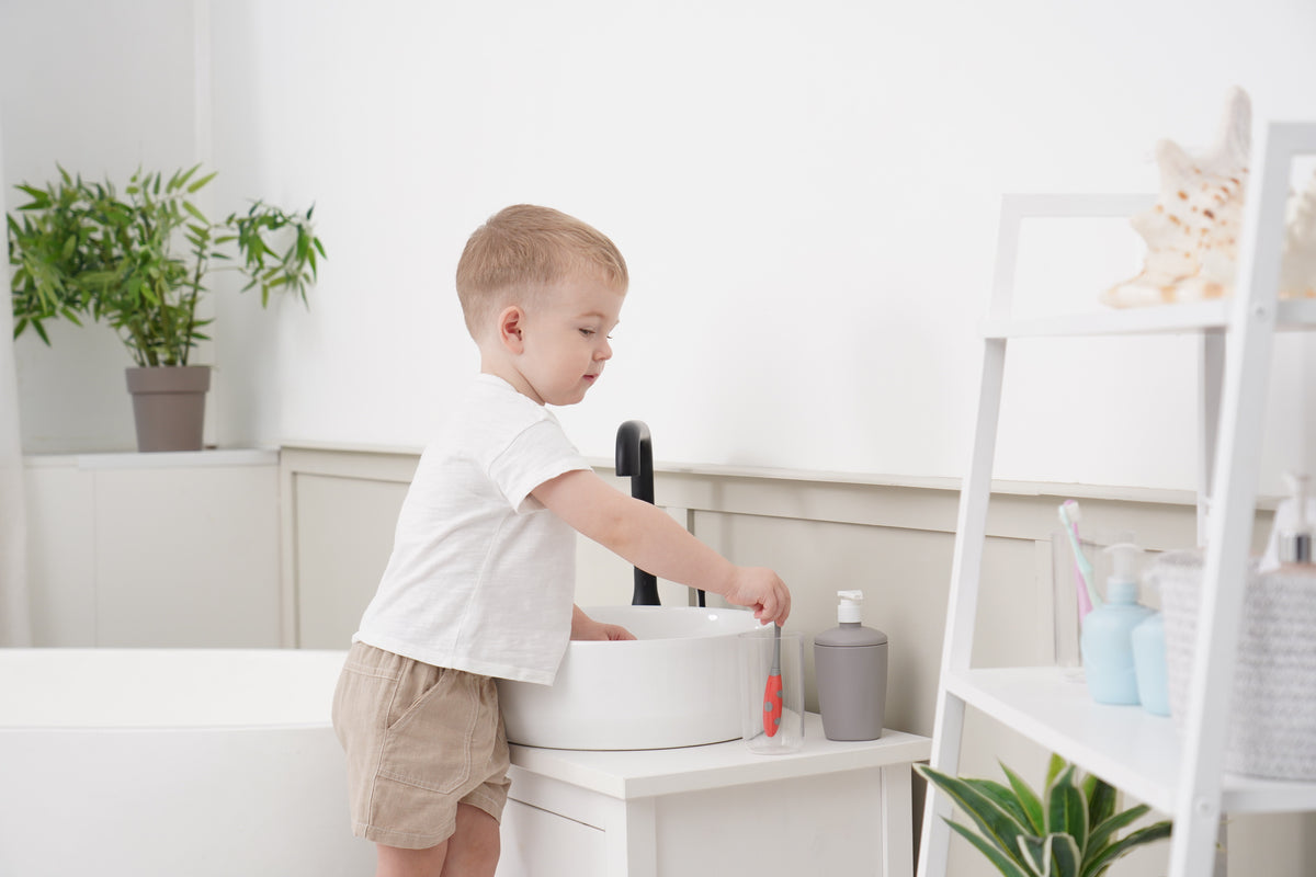 Mombella Ladybug Toddler Red Dot Bristle Toothbrush