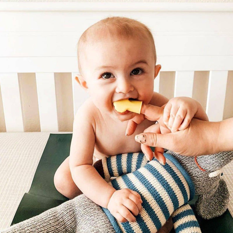 Friday Baby SmileFrida the FINGER TOOTHBRUSH