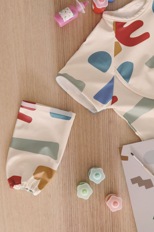 Beaba 2in1 Bib With Removable Sleeves Playful Multi Color