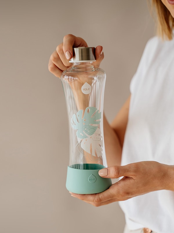 Monstera glass bottle