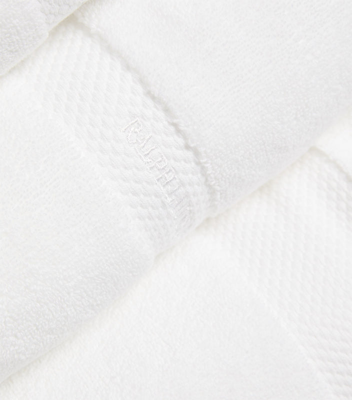 CL Avenue Guest Towel - White